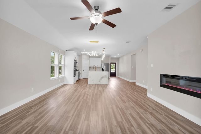 2082 Gadwall Drive, Conroe, TX 77384