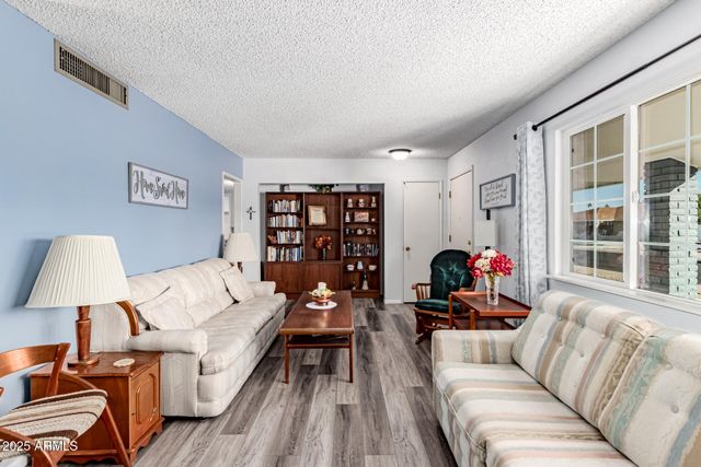 14218 N MCPHEE Drive, Sun City, AZ 85351