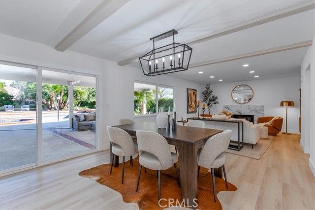 10900 Remmet Avenue, Chatsworth (los Angeles), CA 91311