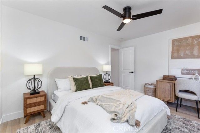 10900 Remmet Avenue, Chatsworth (los Angeles), CA 91311