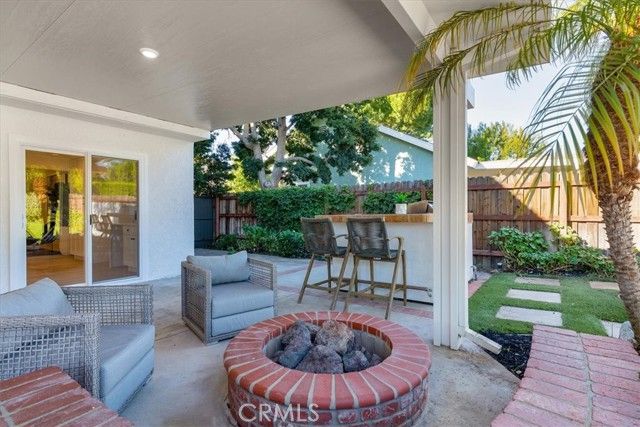 10900 Remmet Avenue, Chatsworth (los Angeles), CA 91311