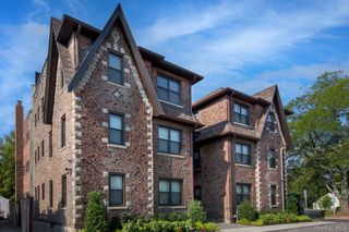 25 Trinity Place 6C, Hewlett, NY 11557