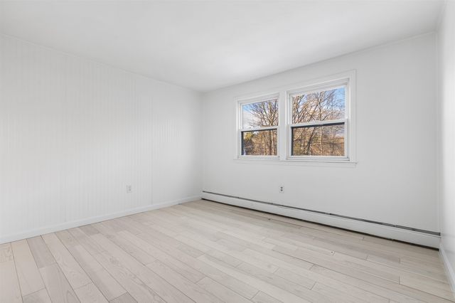 6 Barkland Drive, Derry, NH 03038