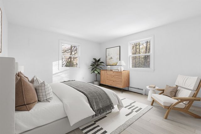 6 Barkland Drive, Derry, NH 03038