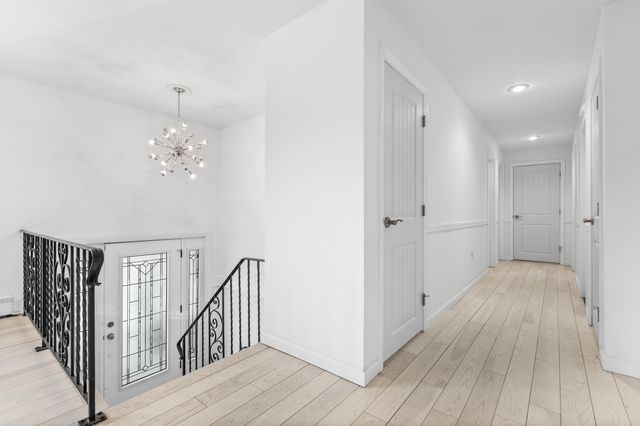 6 Barkland Drive, Derry, NH 03038