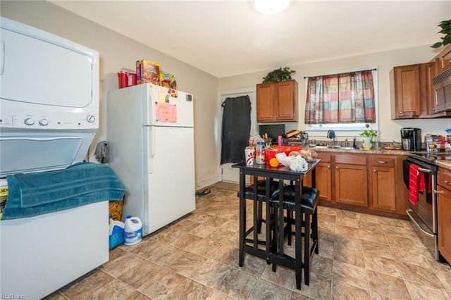 2300 Battery Park RD, Chesapeake, VA 23323
