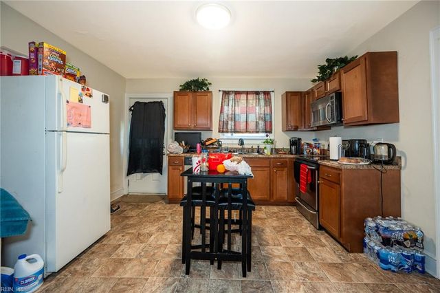 2300 Battery Park RD, Chesapeake, VA 23323