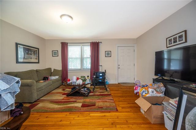 2300 Battery Park RD, Chesapeake, VA 23323