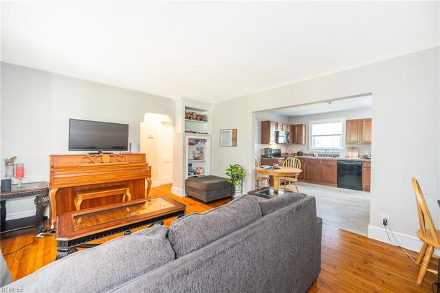 2300 Battery Park RD, Chesapeake, VA 23323