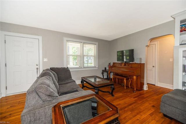 2300 Battery Park RD, Chesapeake, VA 23323