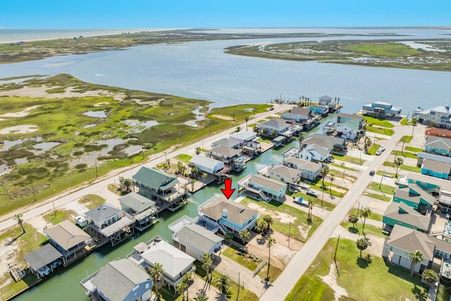 247 Schooner Drive, Freeport, TX 77541