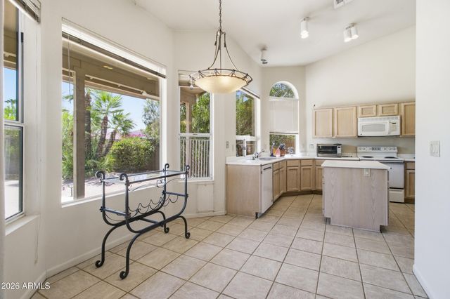 16435 N 47TH Place, Phoenix, AZ 85032
