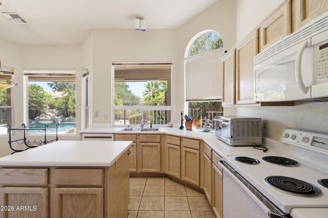 16435 N 47TH Place, Phoenix, AZ 85032