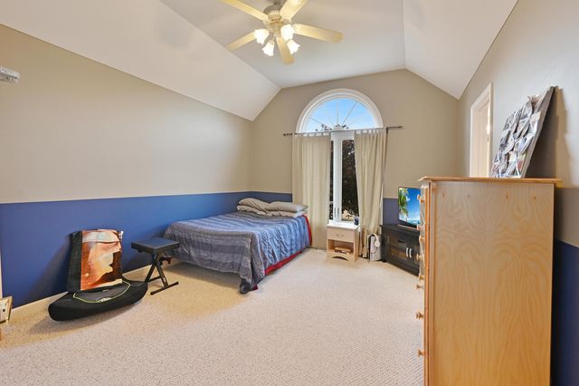 3430 Sandstone Court, Lake In The Hills, IL 60156