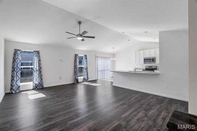2751 Winding Valley Drive, Fenton, MO 63026