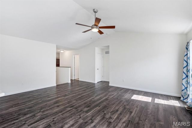 2751 Winding Valley Drive, Fenton, MO 63026