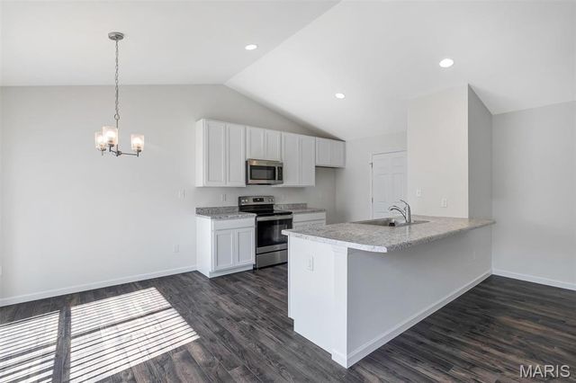 2751 Winding Valley Drive, Fenton, MO 63026