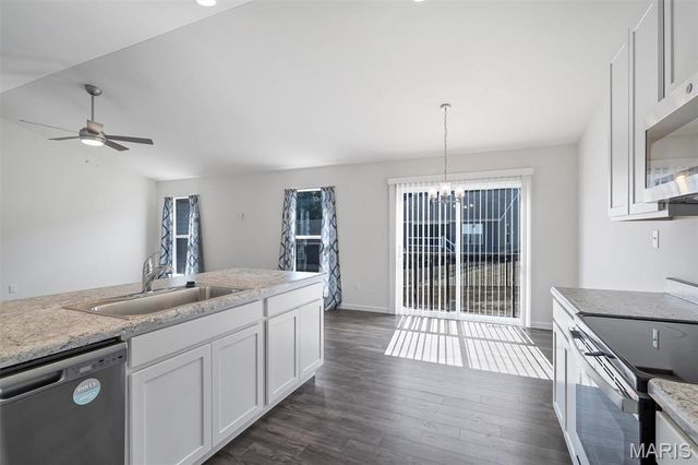 2751 Winding Valley Drive, Fenton, MO 63026