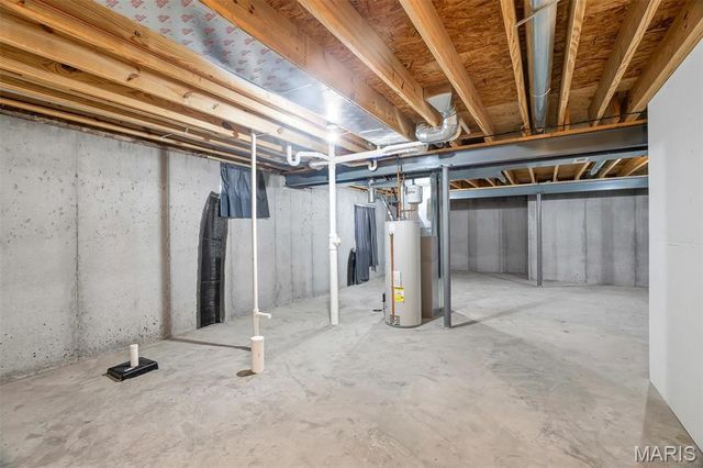 2751 Winding Valley Drive, Fenton, MO 63026