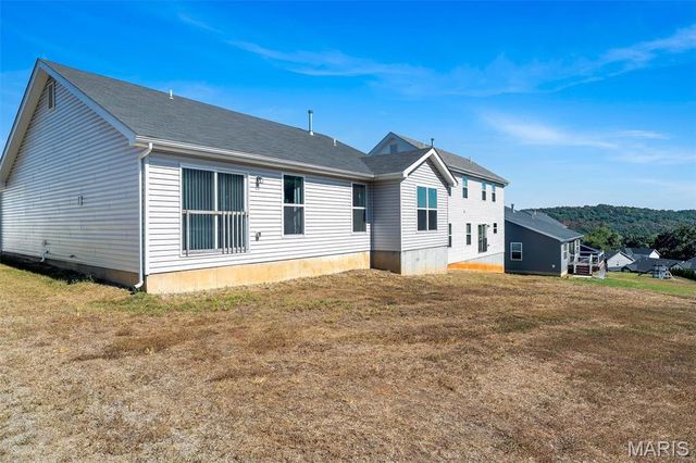 2751 Winding Valley Drive, Fenton, MO 63026