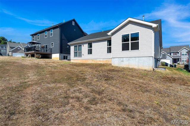 2751 Winding Valley Drive, Fenton, MO 63026