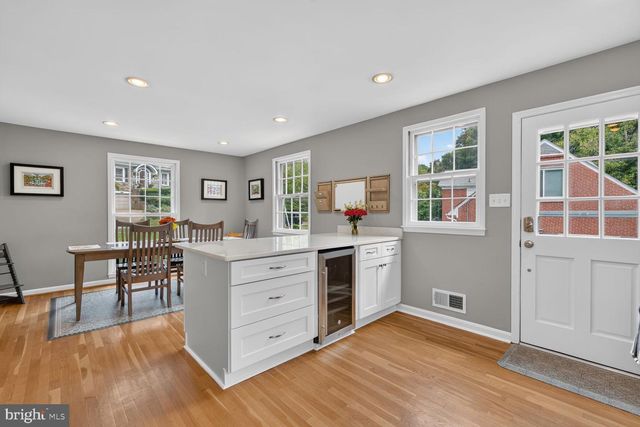 7612 WINTERBERRY PL, Bethesda, MD 20817