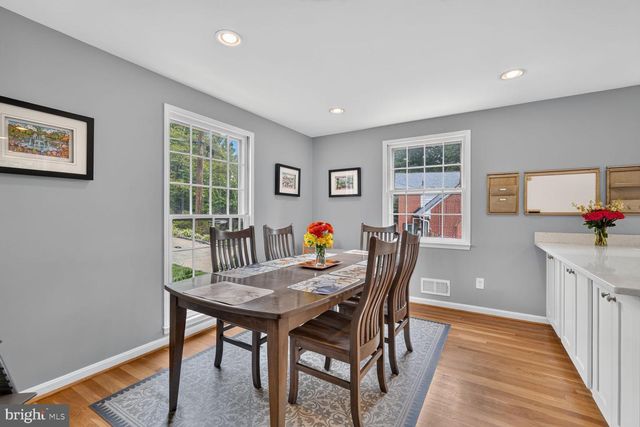 7612 WINTERBERRY PL, Bethesda, MD 20817