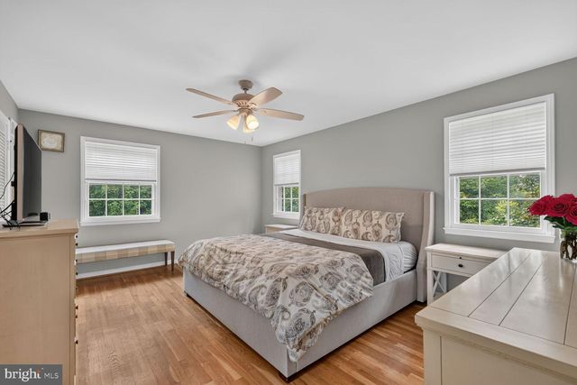 7612 WINTERBERRY PL, Bethesda, MD 20817