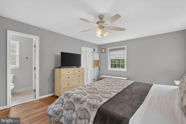7612 WINTERBERRY PL, Bethesda, MD 20817