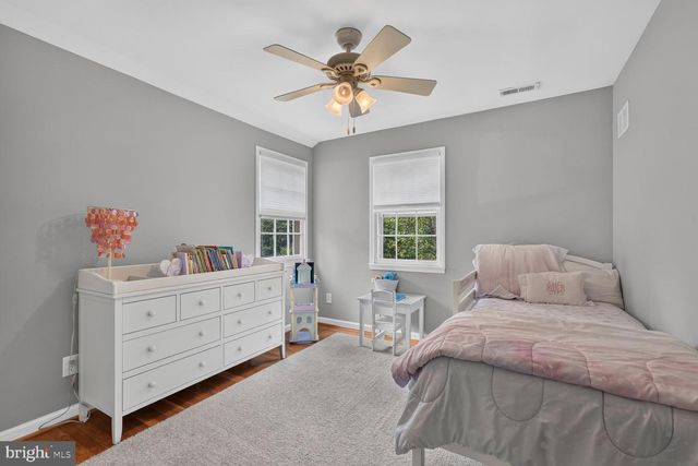 7612 WINTERBERRY PL, Bethesda, MD 20817