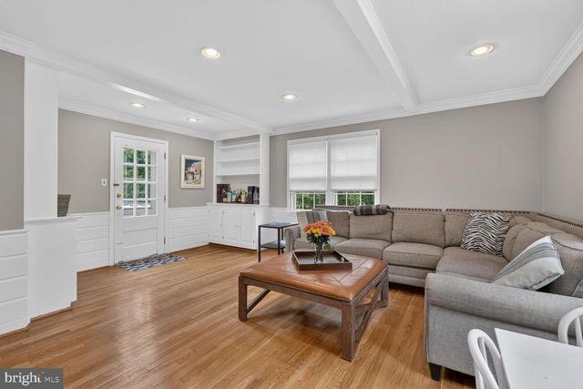 7612 WINTERBERRY PL, Bethesda, MD 20817