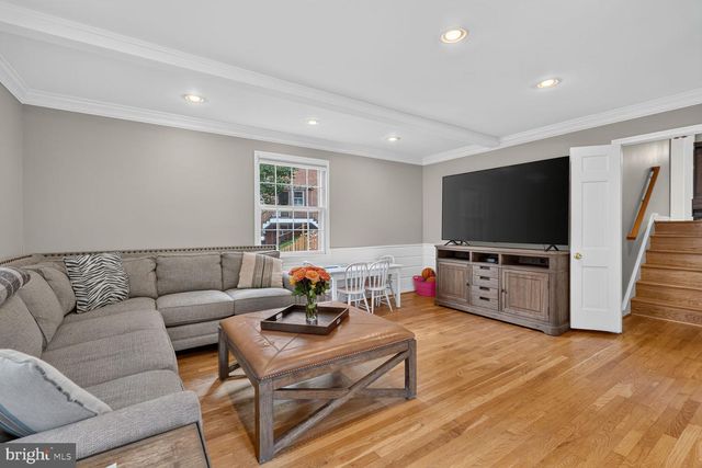 7612 WINTERBERRY PL, Bethesda, MD 20817