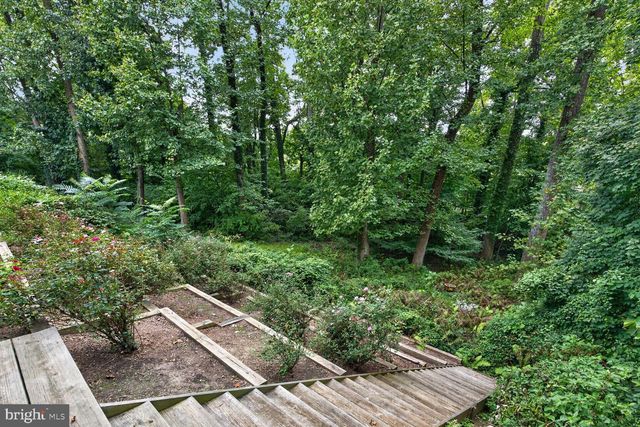 7612 WINTERBERRY PL, Bethesda, MD 20817