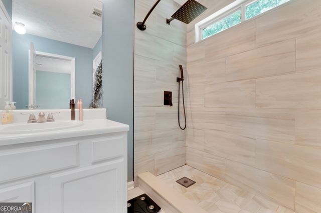 470 Old Tree Drive, Jackson, GA 30233