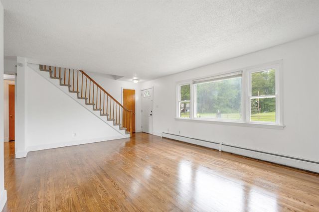 513 Vassar Road, Poughkeepsie, NY 12603