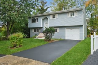 446 W 6th Ave, Roselle Boro, NJ 07203