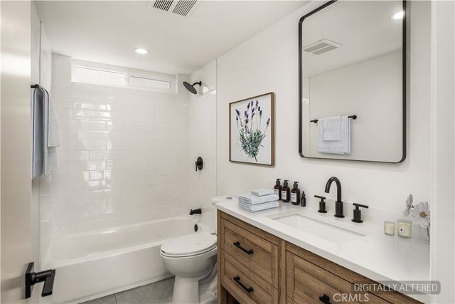 730 Grape Circle, Compton, CA 90220