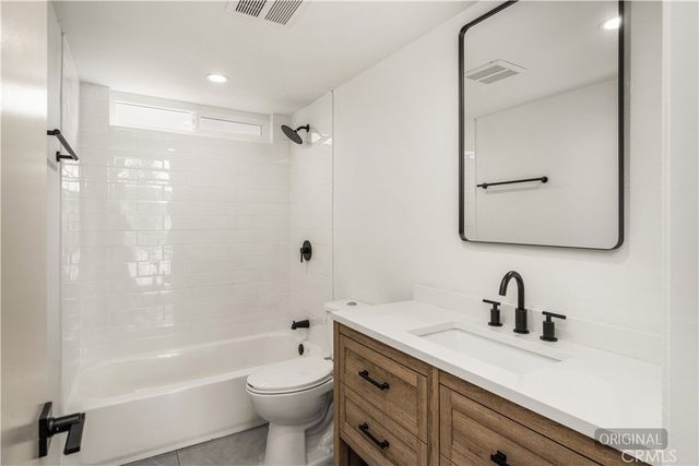 730 Grape Circle, Compton, CA 90220