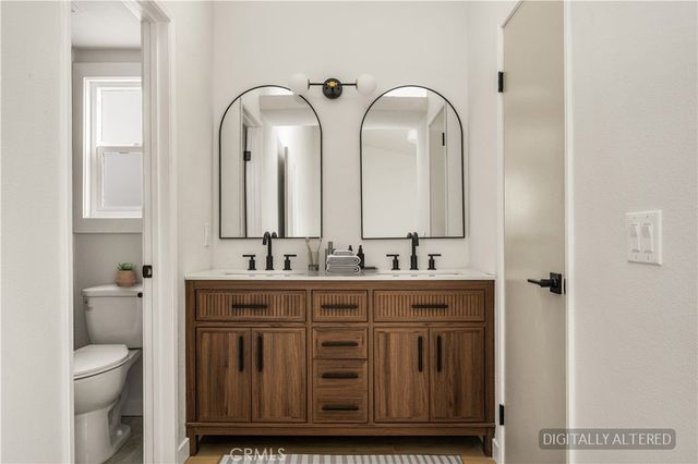 730 Grape Circle, Compton, CA 90220