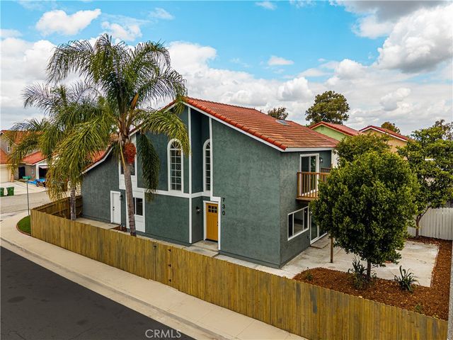 730 Grape Circle, Compton, CA 90220