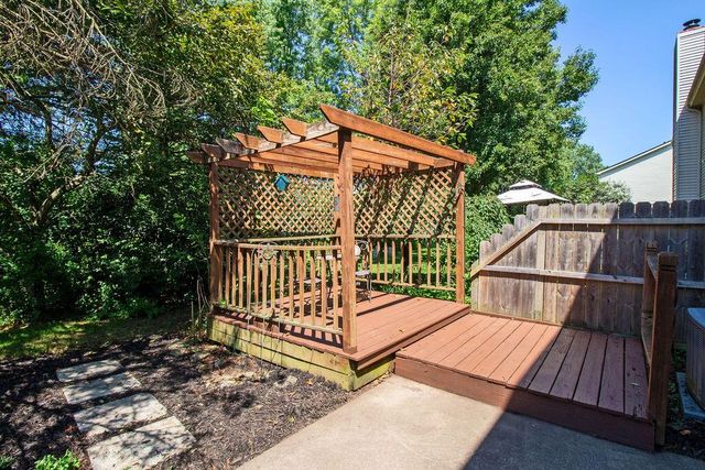 8393 Cliffthorne Way, Columbus, OH 43235