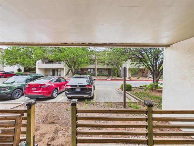 11130 Stratford Drive 325, Oklahoma City, OK 73120