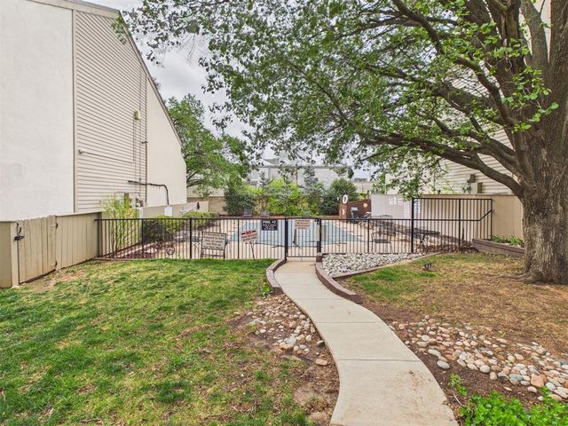 11130 Stratford Drive 325, Oklahoma City, OK 73120