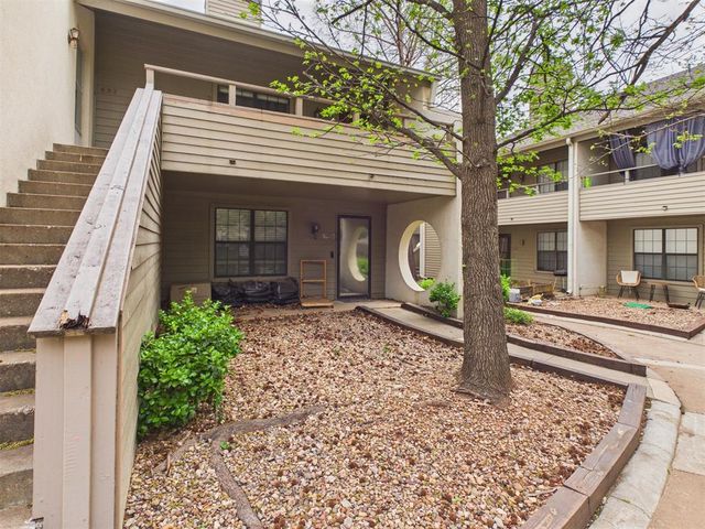 11130 Stratford Drive 325, Oklahoma City, OK 73120