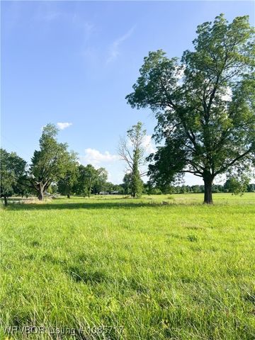 TBD N Davis Street, Lavaca, AR 72941