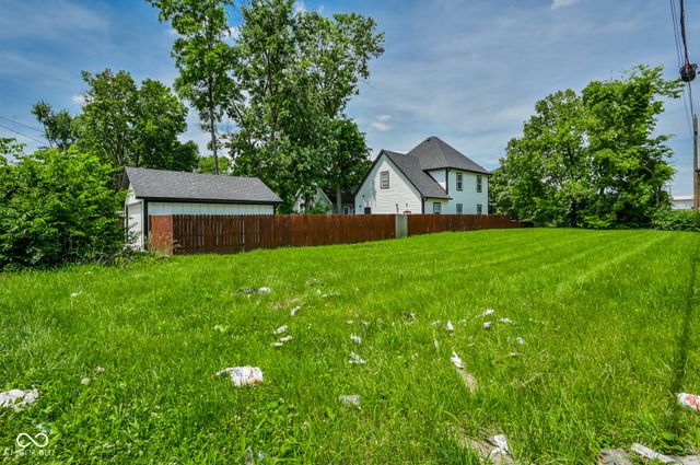 1520 Samoa Street, Indianapolis, IN 46201