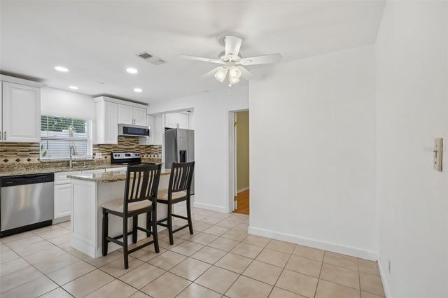9680 PARK LAKE DRIVE N, Pinellas Park, FL 33782
