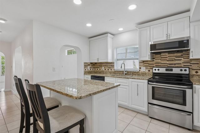 9680 PARK LAKE DRIVE N, Pinellas Park, FL 33782