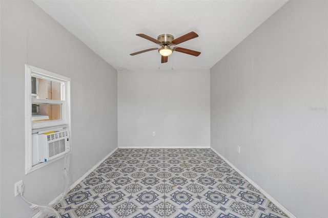 9680 PARK LAKE DRIVE N, Pinellas Park, FL 33782