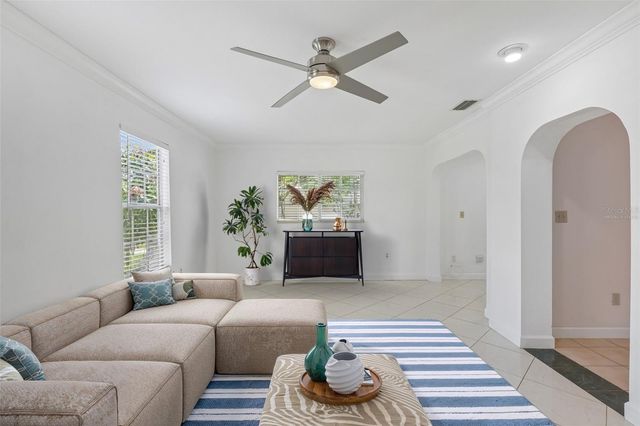 9680 PARK LAKE DRIVE N, Pinellas Park, FL 33782